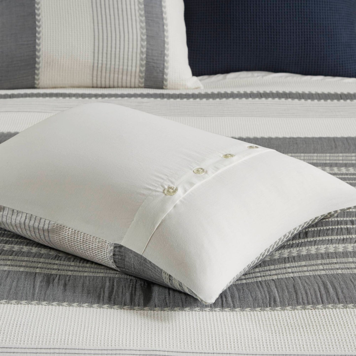 Madison Park Signature Oversized Cotton Jacquard Comforter Set with Euro Shams and Throw Pillows