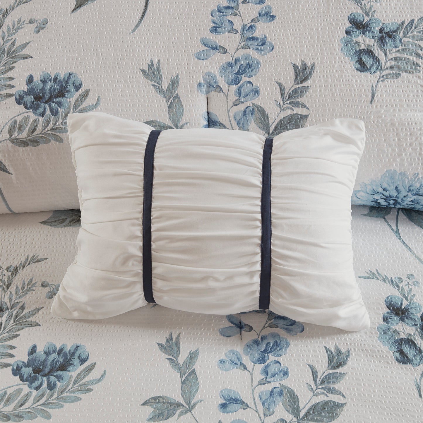 Madison Park 7 Piece Printed Seersucker Comforter Set with Throw Blanket