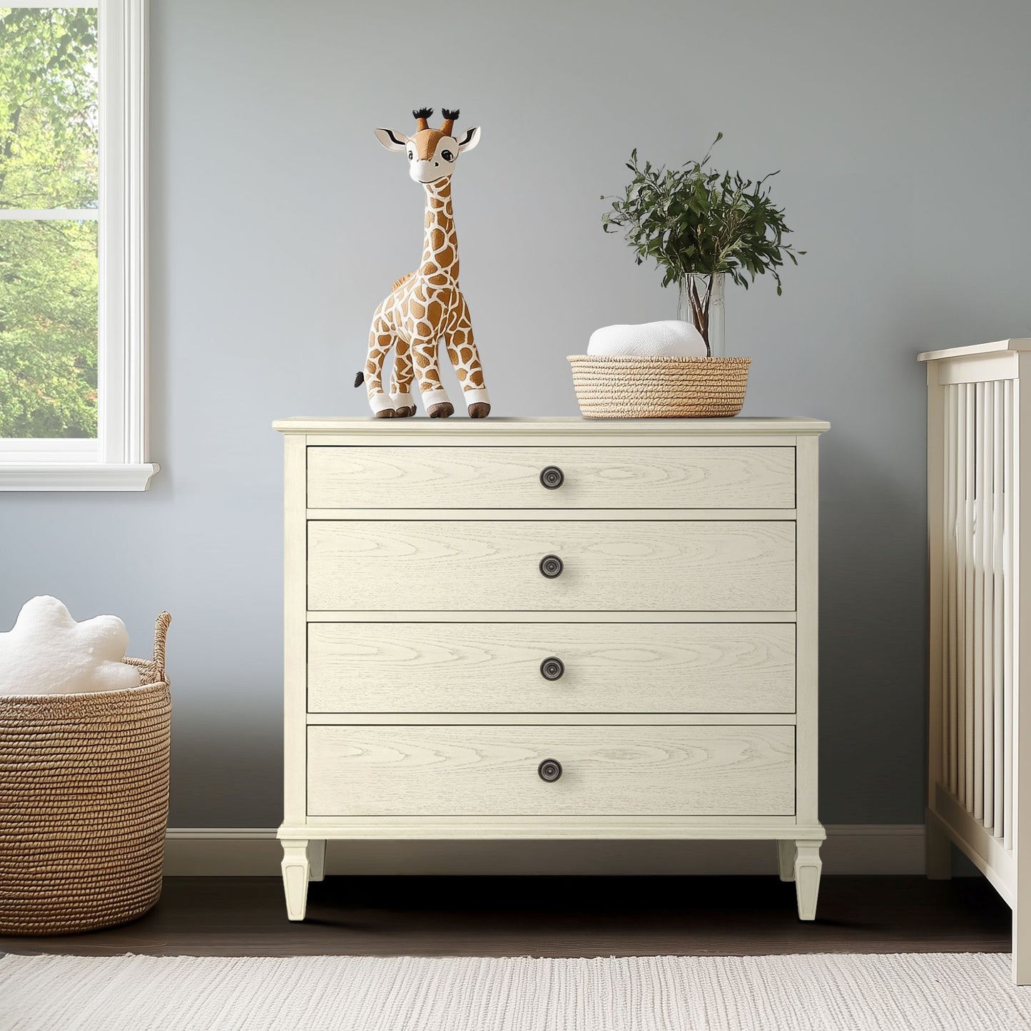 Madison Park Signature 4-drawer wood dresser (40")