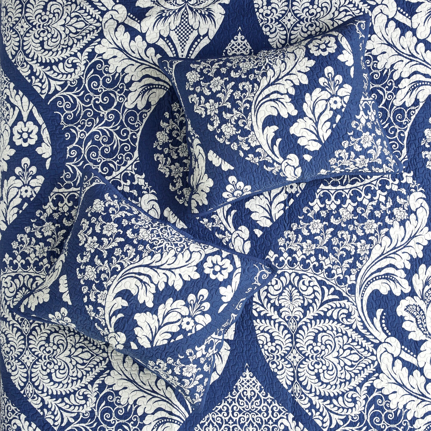 Madison Park 6 Piece Printed Cotton Quilt Set with Throw Pillows