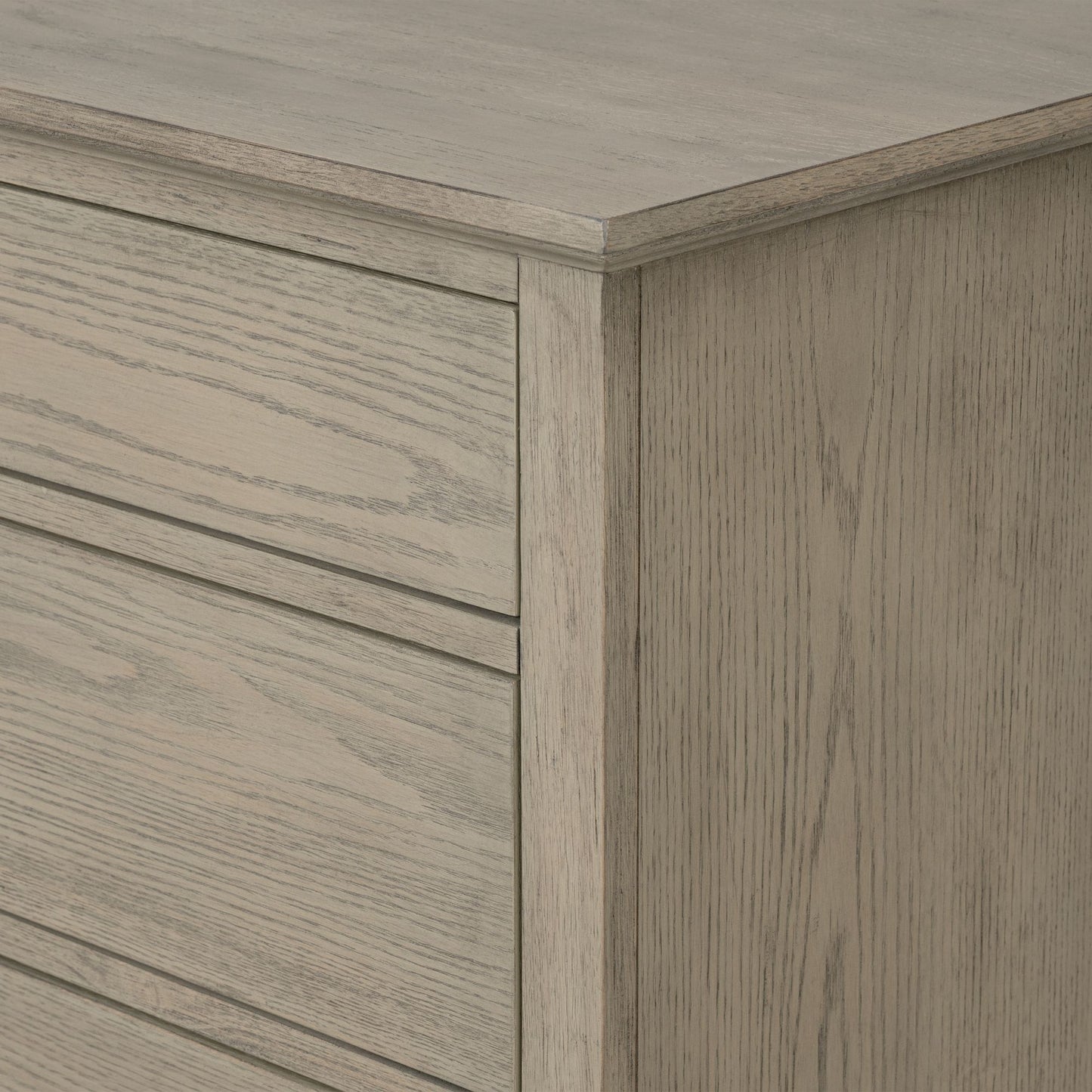 Madison Park Signature 4-drawer wood dresser (40")