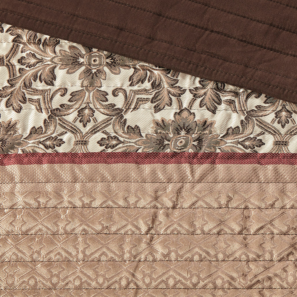 Madison Park 5 Piece Jacquard Quilt Set with Throw Pillows
