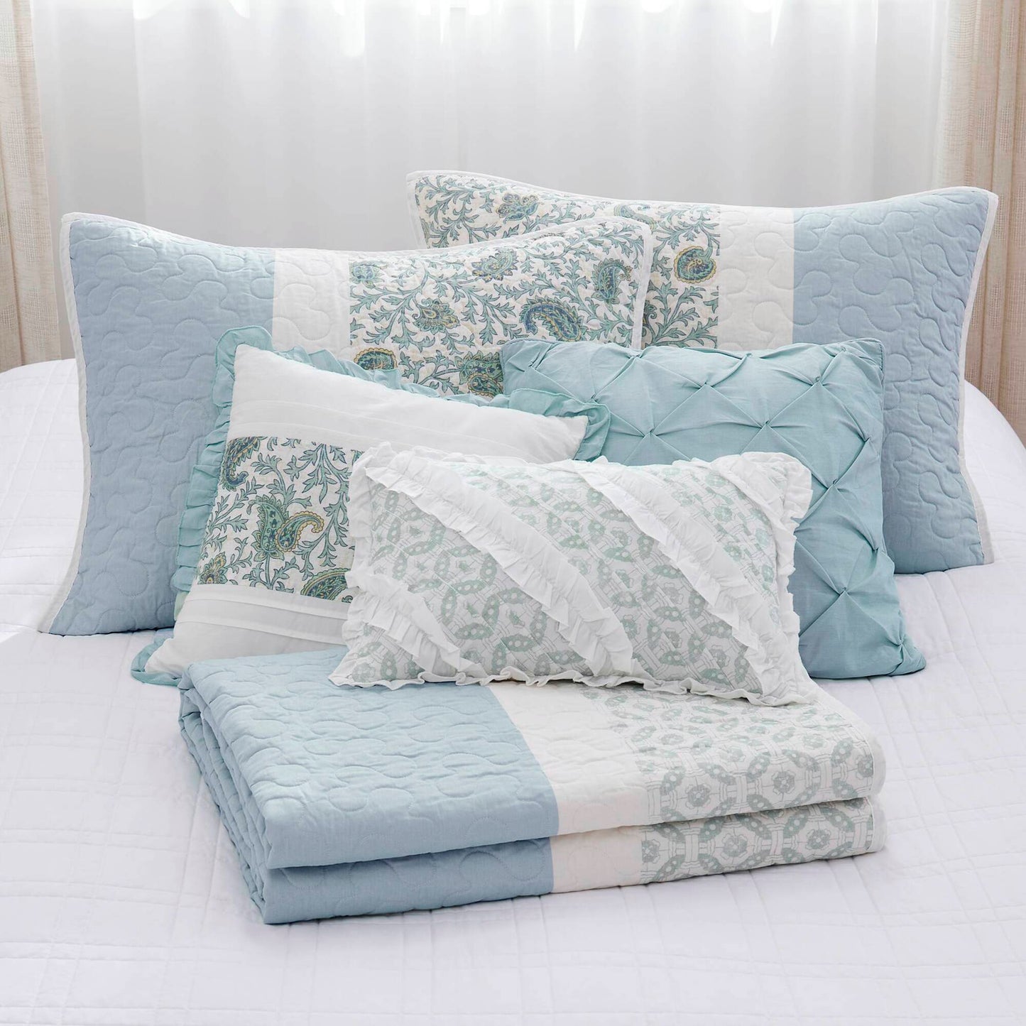 Madison Park 6 Piece Cotton Percale Quilt Set with Throw Pillows