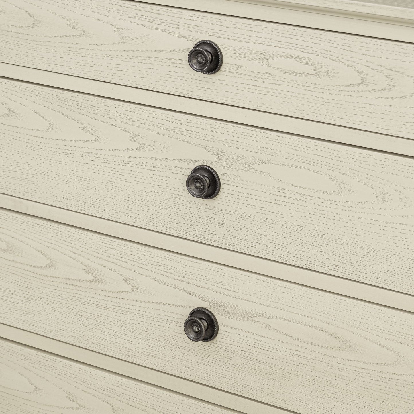 Madison Park Signature 4-drawer wood dresser (40")
