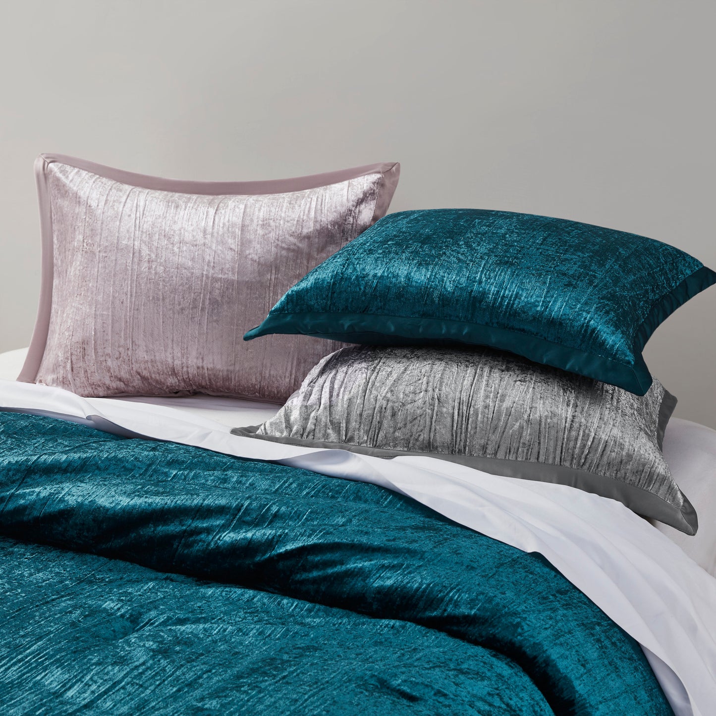 Madison Park 5 Piece Crinkle Velvet Comforter Set
