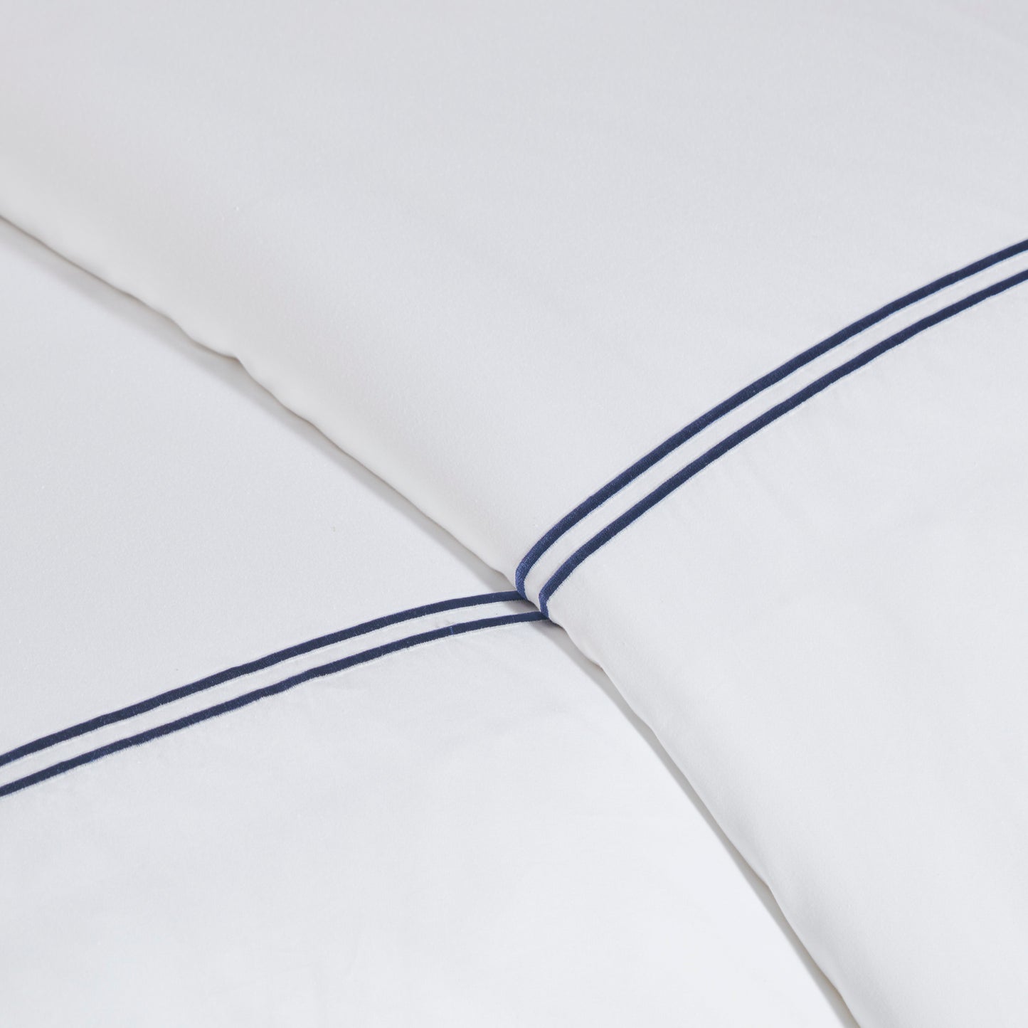 Madison Park Signature 100% Cotton Sateen Embroidered Comforter Set