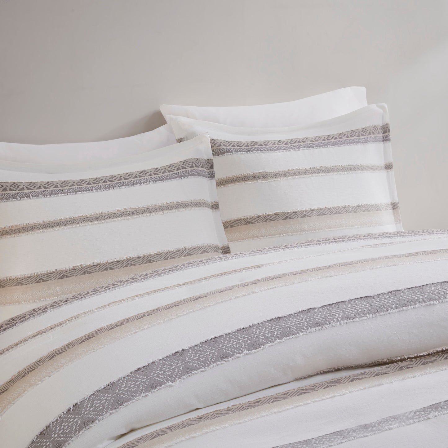 Madison Park 3 Piece Clipped Jacquard Duvet Cover Set