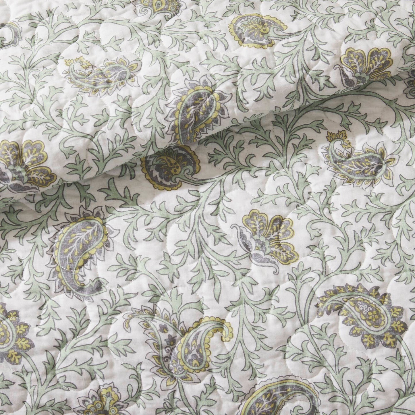 Madison Park 6 Piece Cotton Percale Quilt Set with Throw Pillows