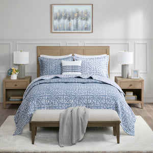 Harmony 4 Piece Oversized Reversible Matelasse Quilt Set with Throw Pillow