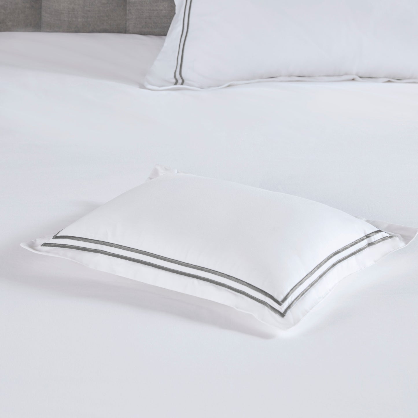 Madison Park Signature 100% Cotton Sateen Embroidered Comforter Set