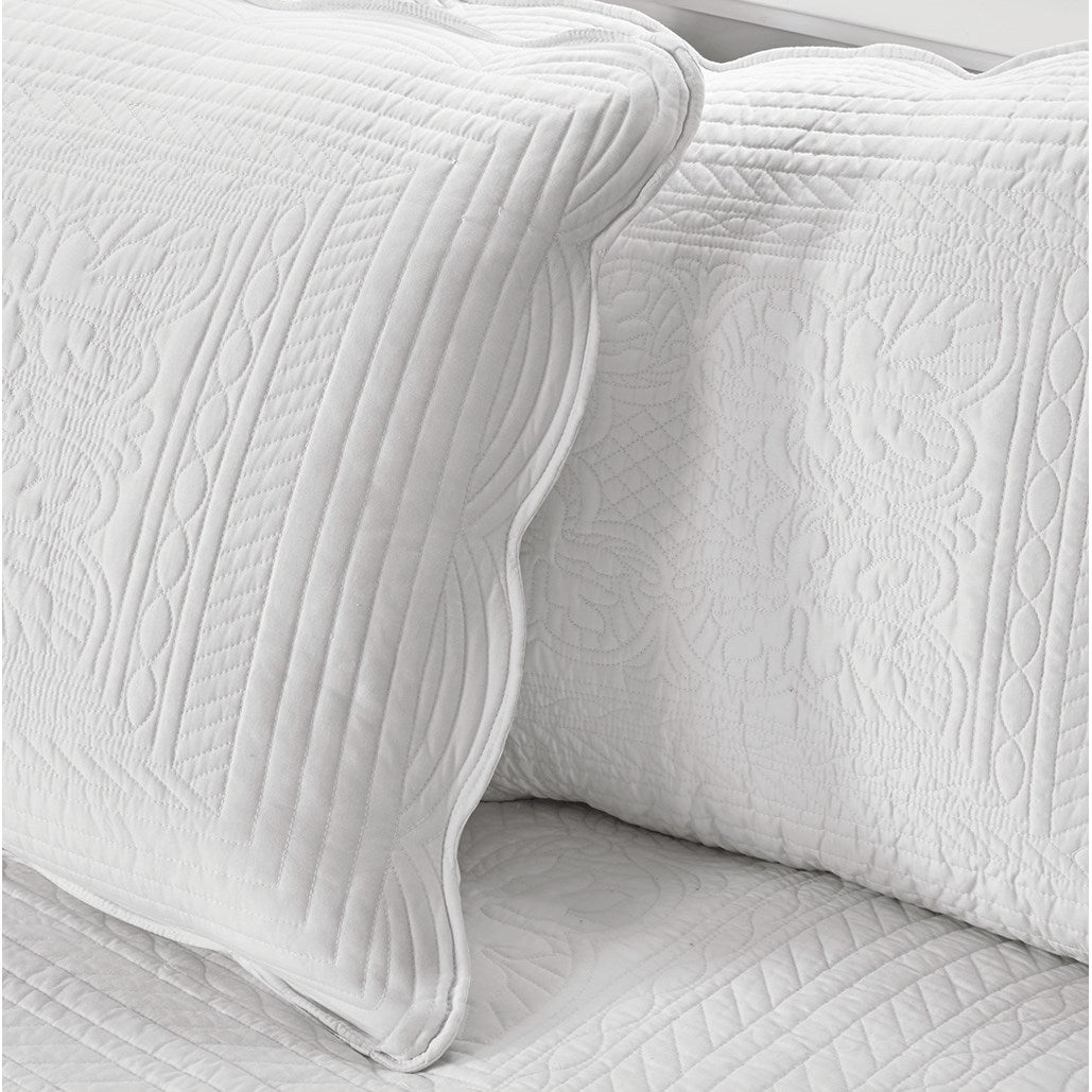 Madison Park 6 Piece Reversible Scalloped Edge Daybed Cover Set