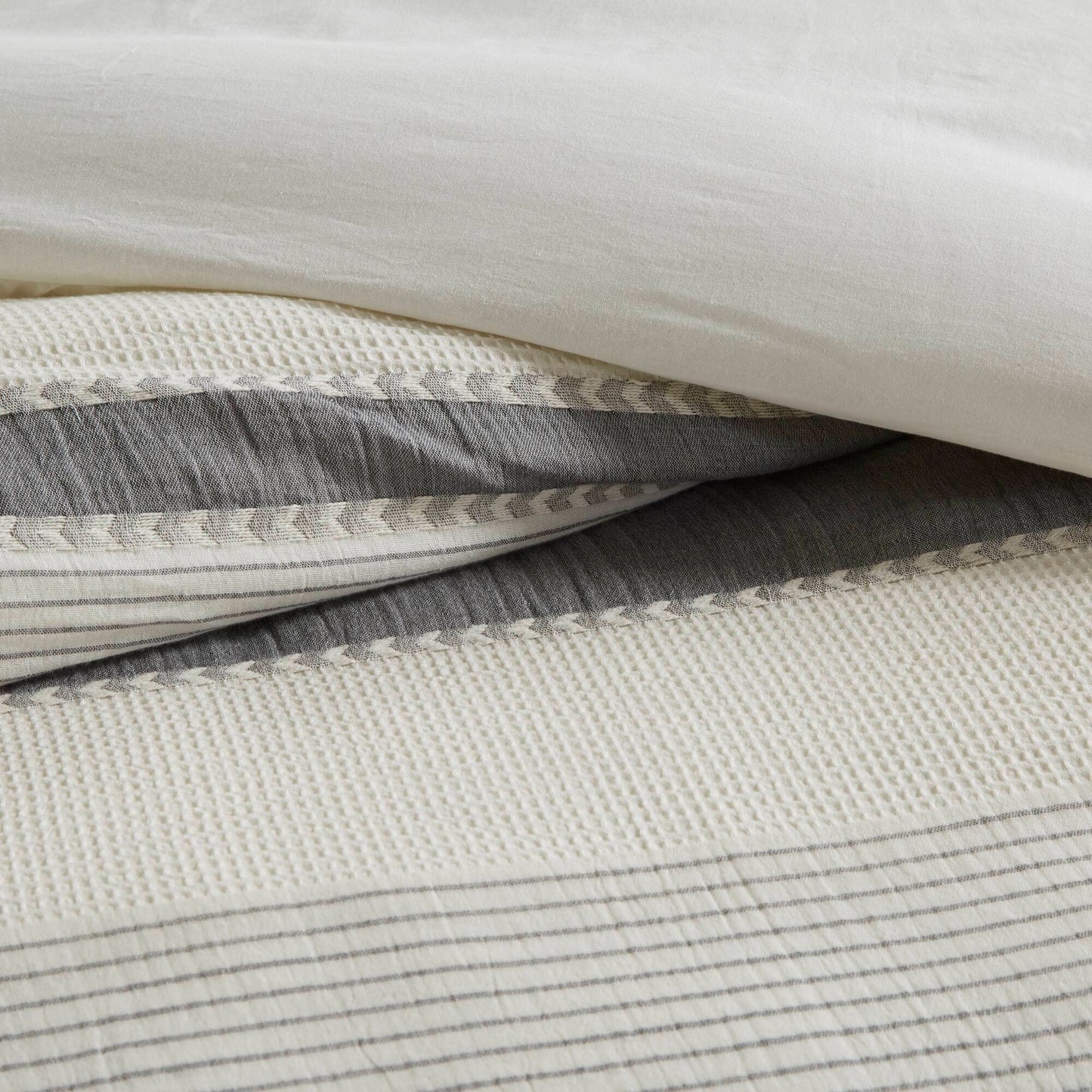 Madison Park Signature Oversized Cotton Jacquard Comforter Set with Euro Shams and Throw Pillows