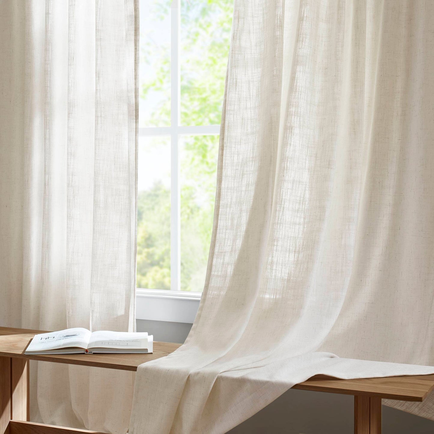 Emery 300gsm poly linen with 7 pinch pleat per pc