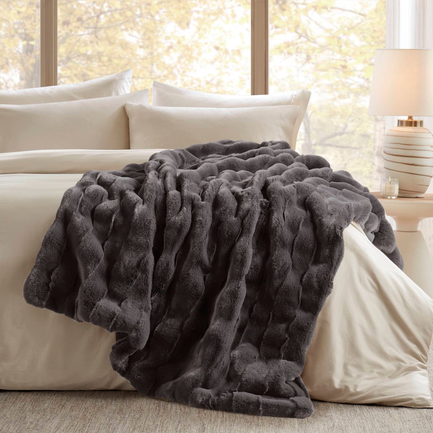 Vivienne Faux Fur Throw