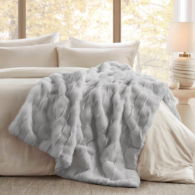 Madisonpark Vivienne Faux Fur Throw