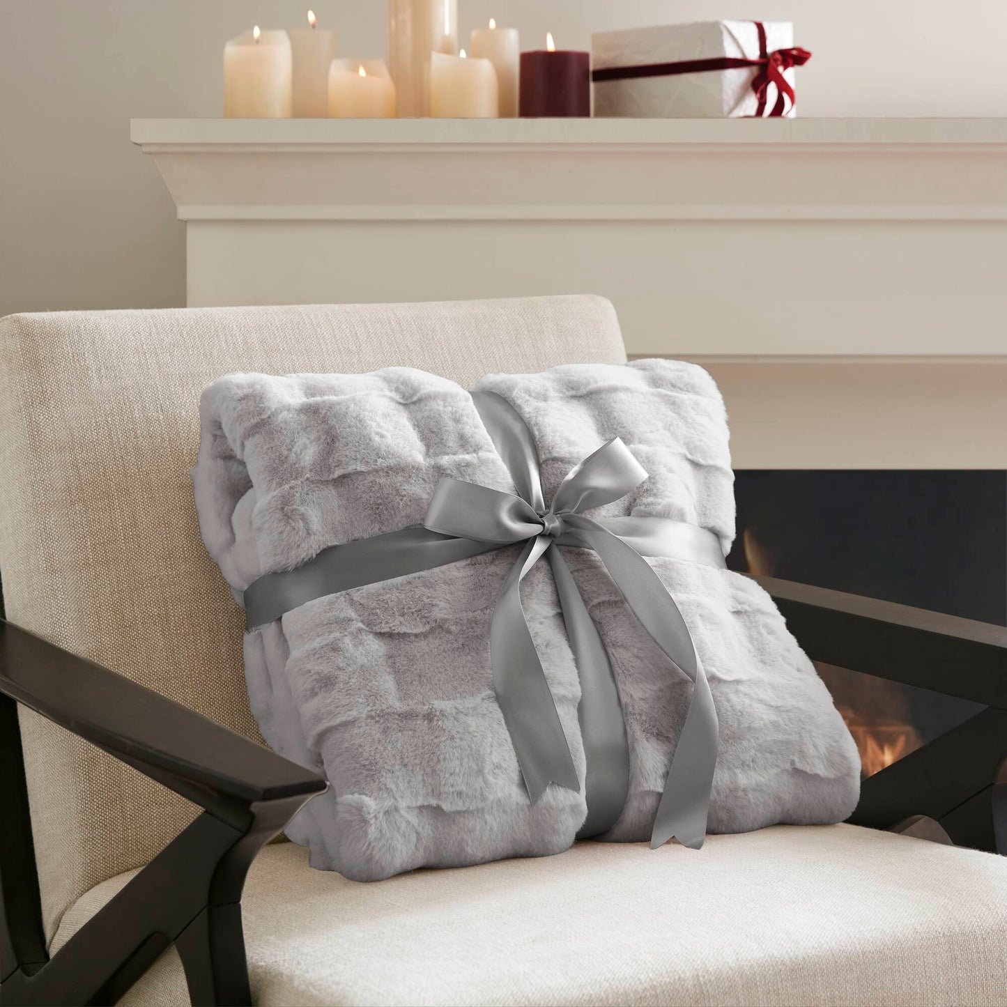 Vivienne Faux Fur Throw