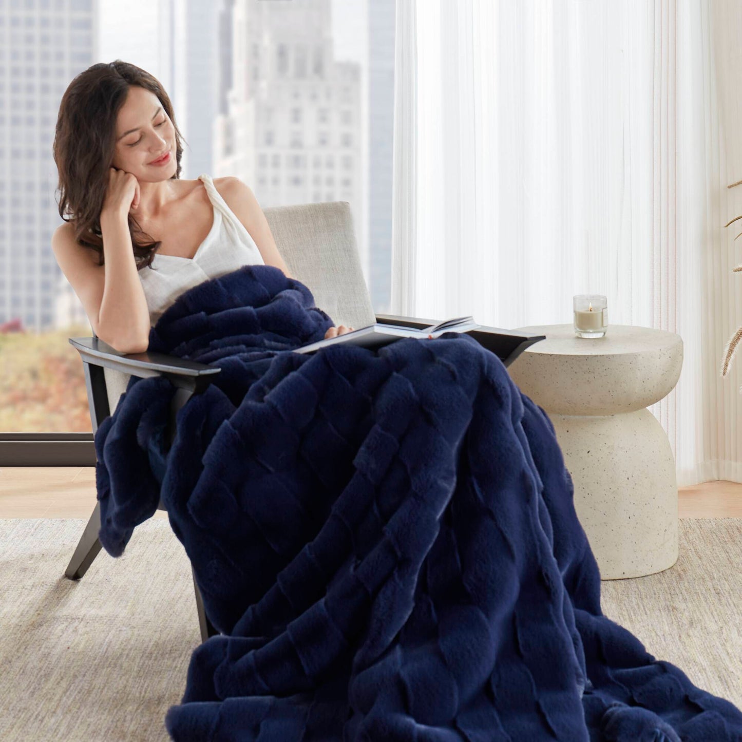 Vivienne Faux Fur Throw