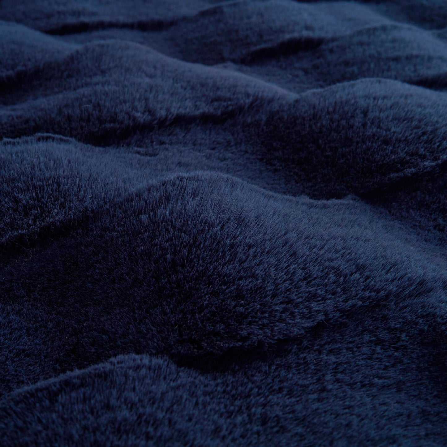 Vivienne Faux Fur Throw