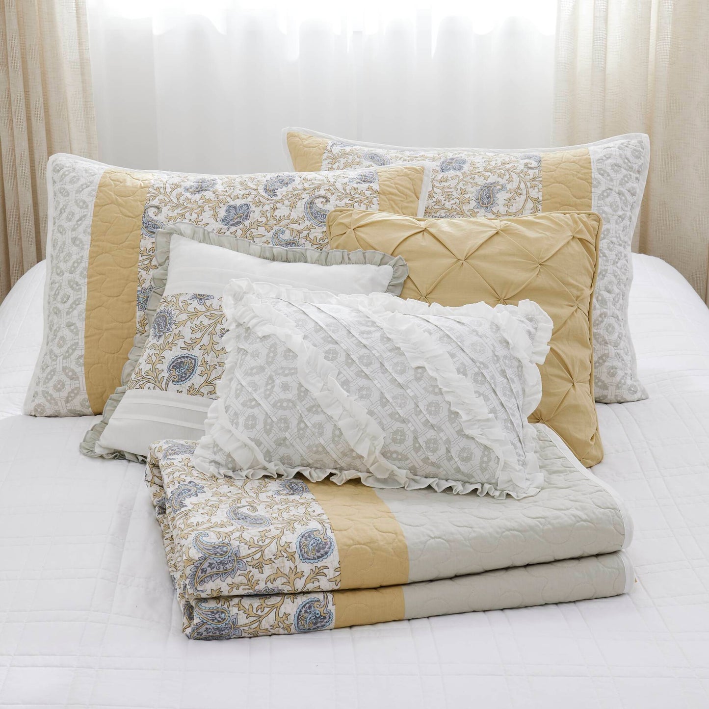 Madison Park 6 Piece Cotton Percale Quilt Set with Throw Pillows