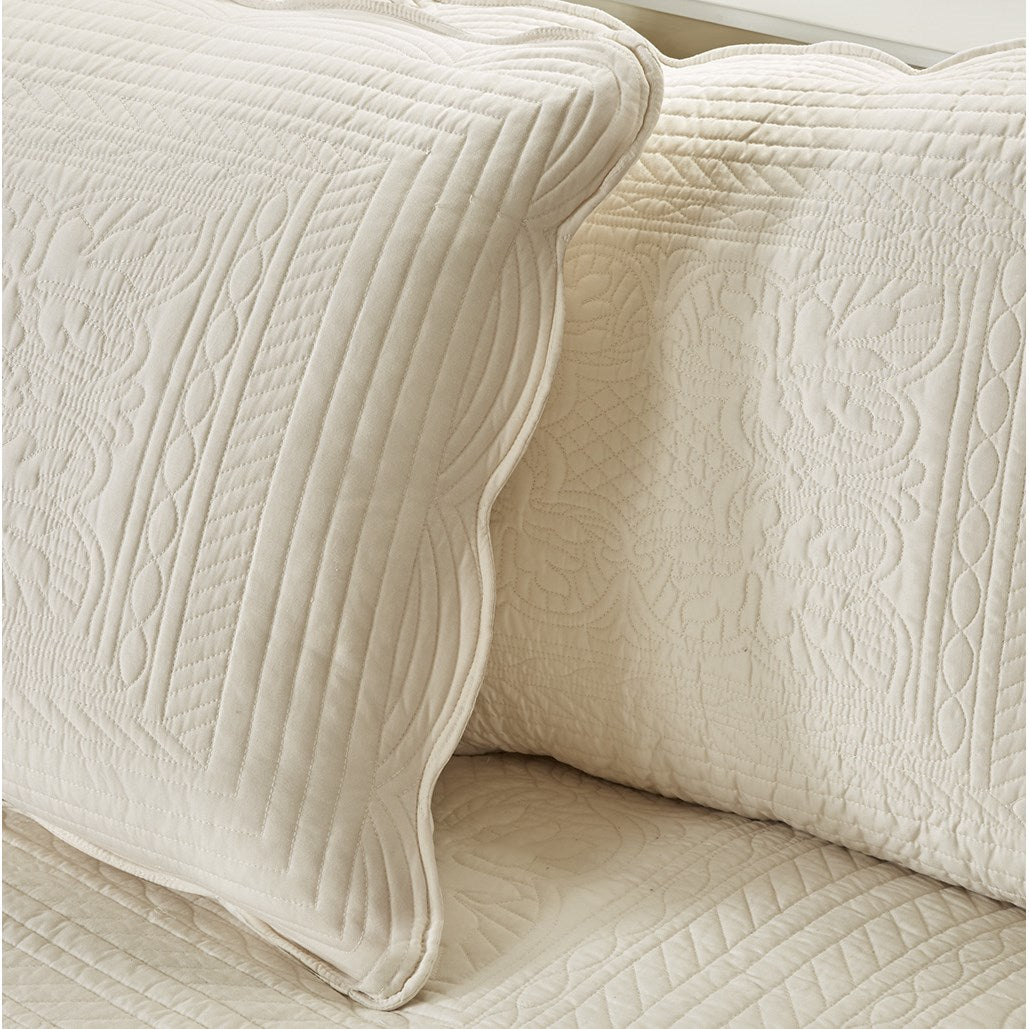 Madison Park 6 Piece Reversible Scalloped Edge Daybed Cover Set
