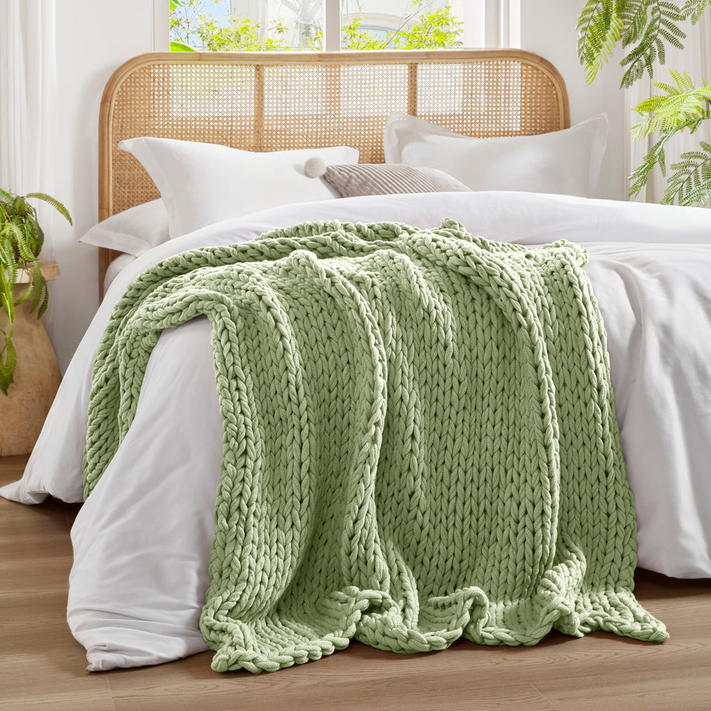 Madison Park Hand Made Chunky Double Knit Throw Blanket