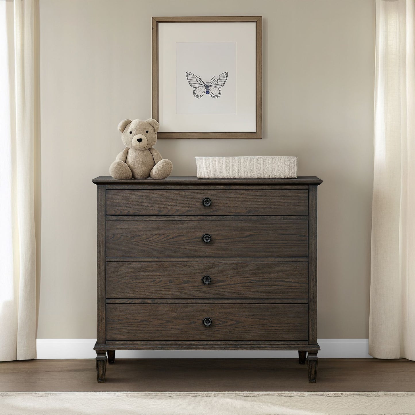 Madison Park Signature 4-drawer wood dresser (40")