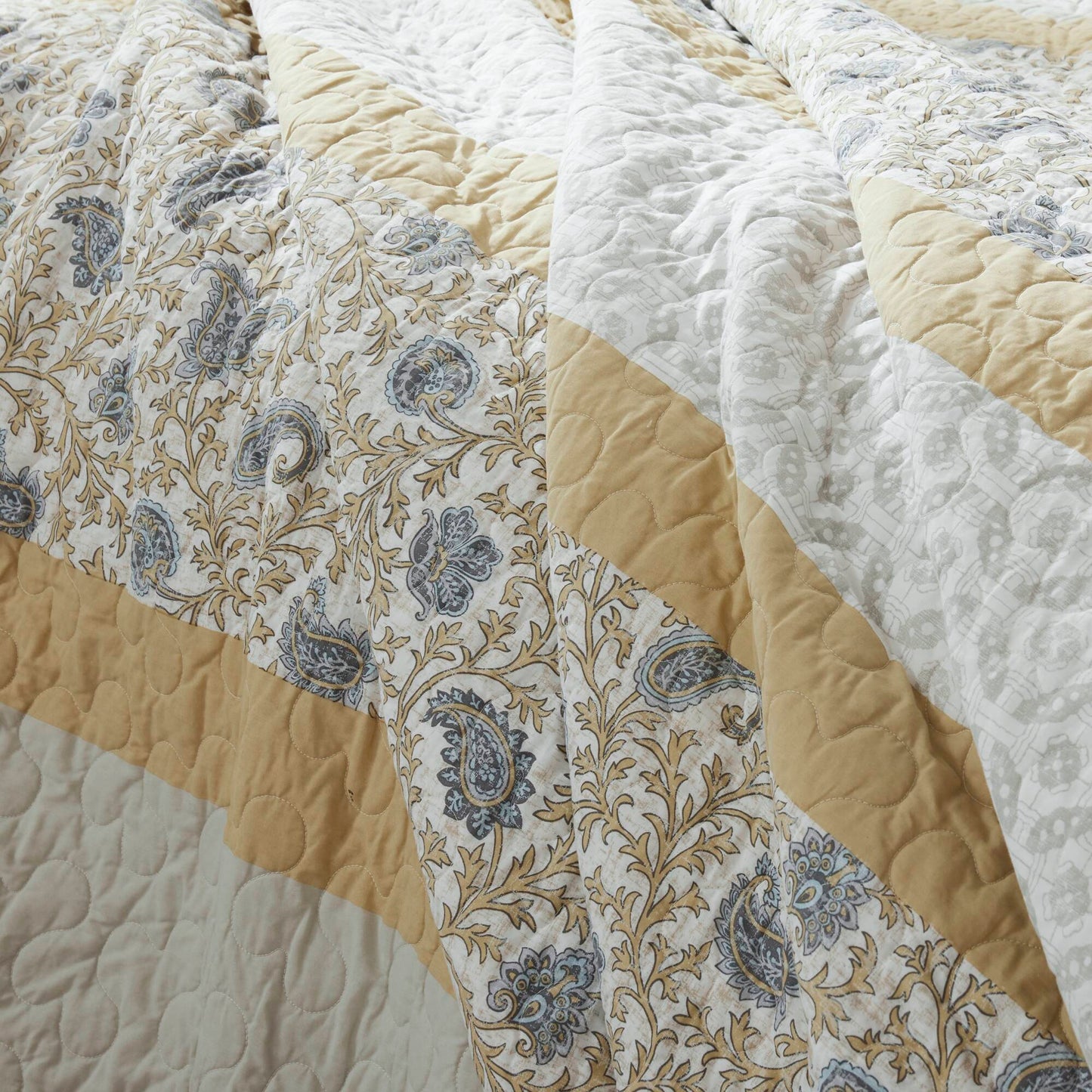 Madison Park 6 Piece Cotton Percale Quilt Set with Throw Pillows