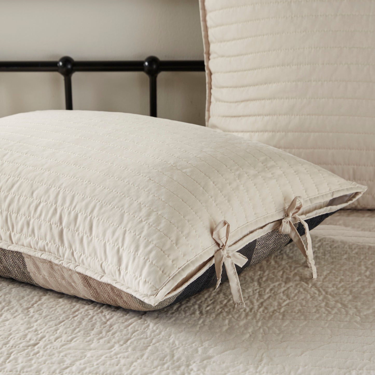 Madison Park 6 Piece Reversible Plaid Daybed Cover Set