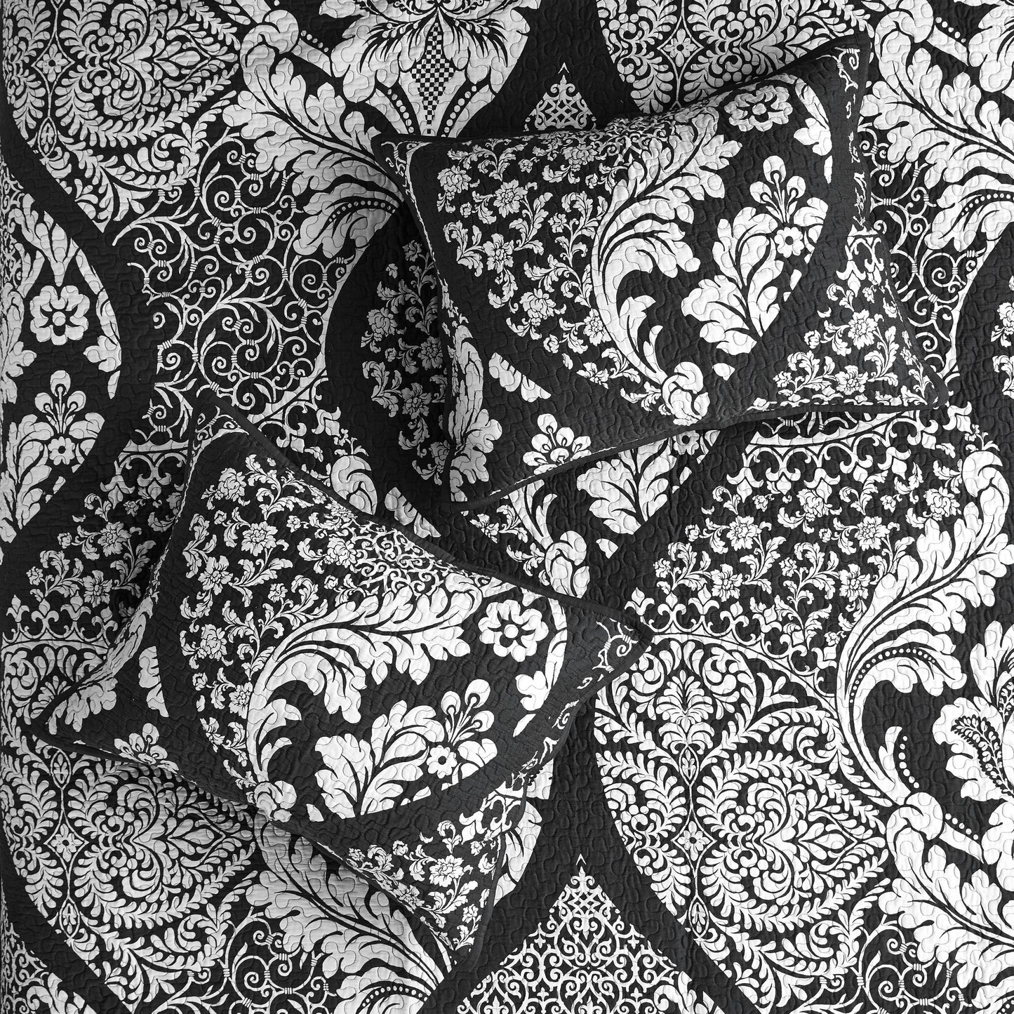 Madison Park 6 Piece Printed Cotton Quilt Set with Throw Pillows