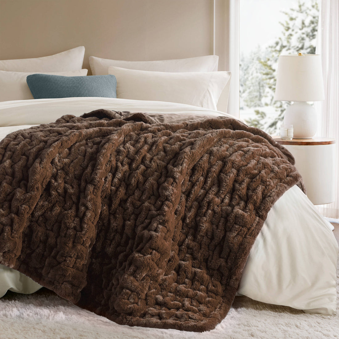 5 Cozy Gifts for Her This Christmas: Why Luxury Bedding Tops Her Wish List