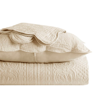 Madison Park 3 Piece Reversible Scalloped Edge Quilt Set