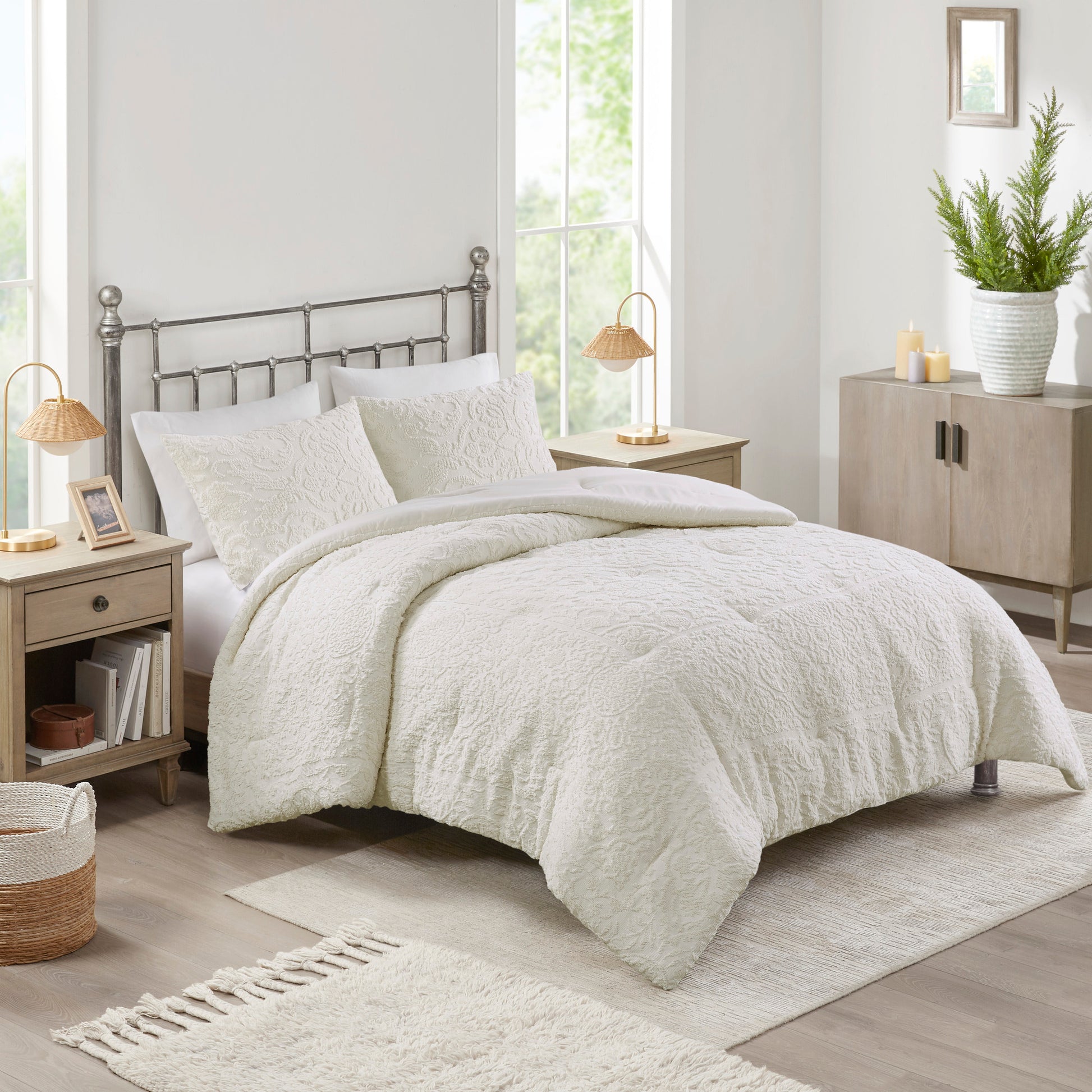 Madison Park 3 Piece Tufted Woven Comforter Set