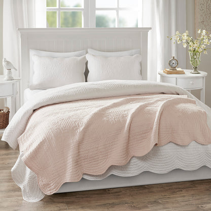 Madison Park Oversized Quilted Throw with Scalloped Edges