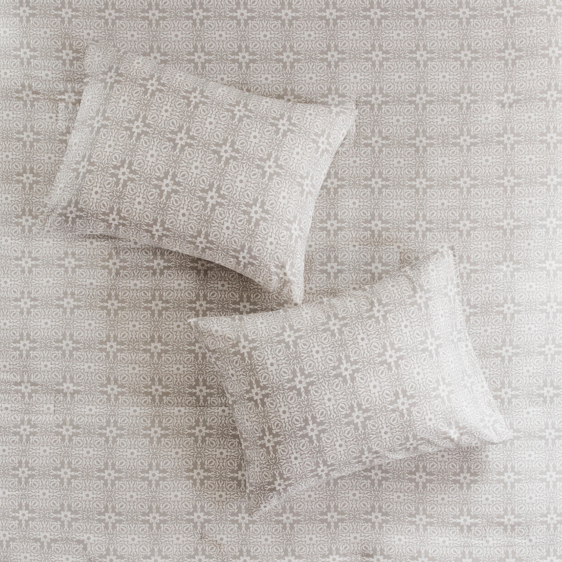 Madison Park 4 Piece Embroidered Cotton Reversible Duvet Cover Set
