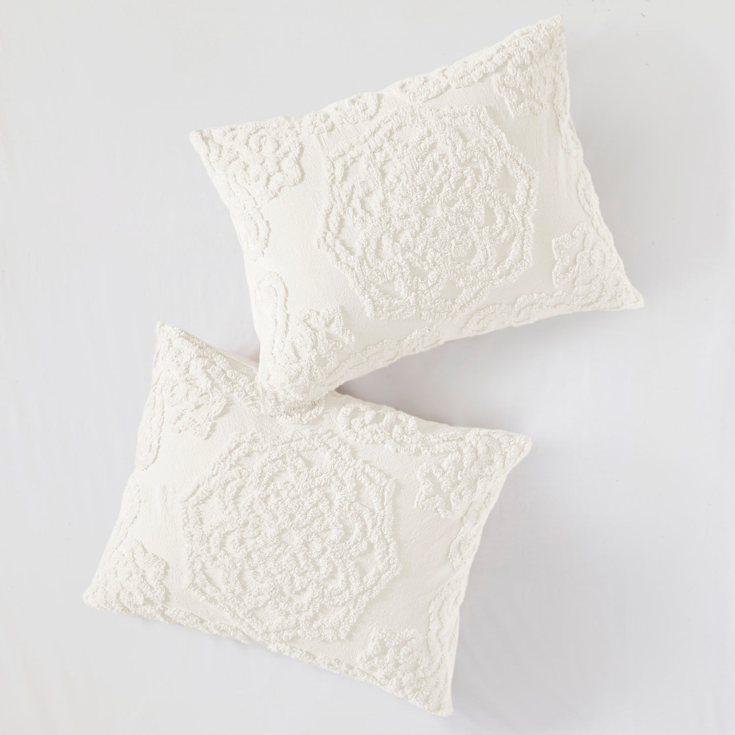 Madison Park 3-Piece Tufted Cotton Chenille Medallion Duvet Cover Set
