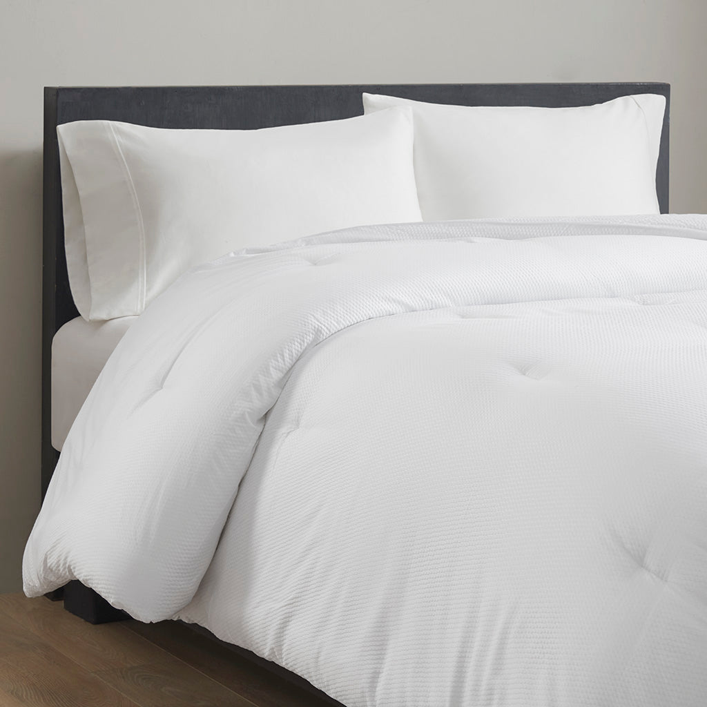 Madison Park Oversized Down Alternative Comforter