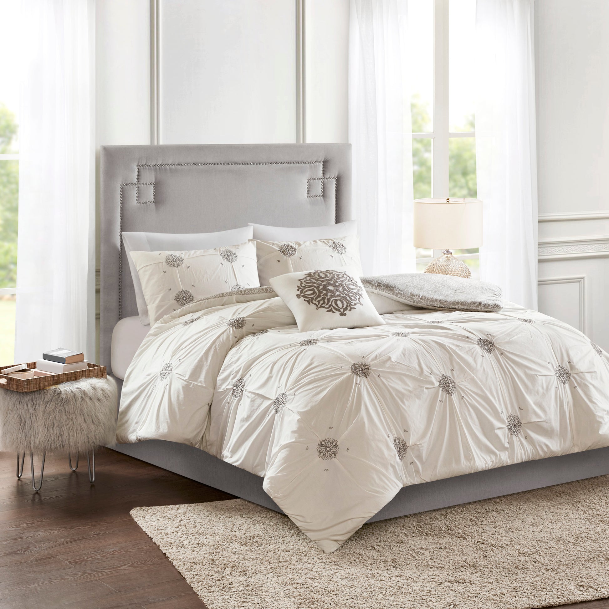Madison Park 4 Piece Embroidered Cotton Reversible Duvet Cover Set