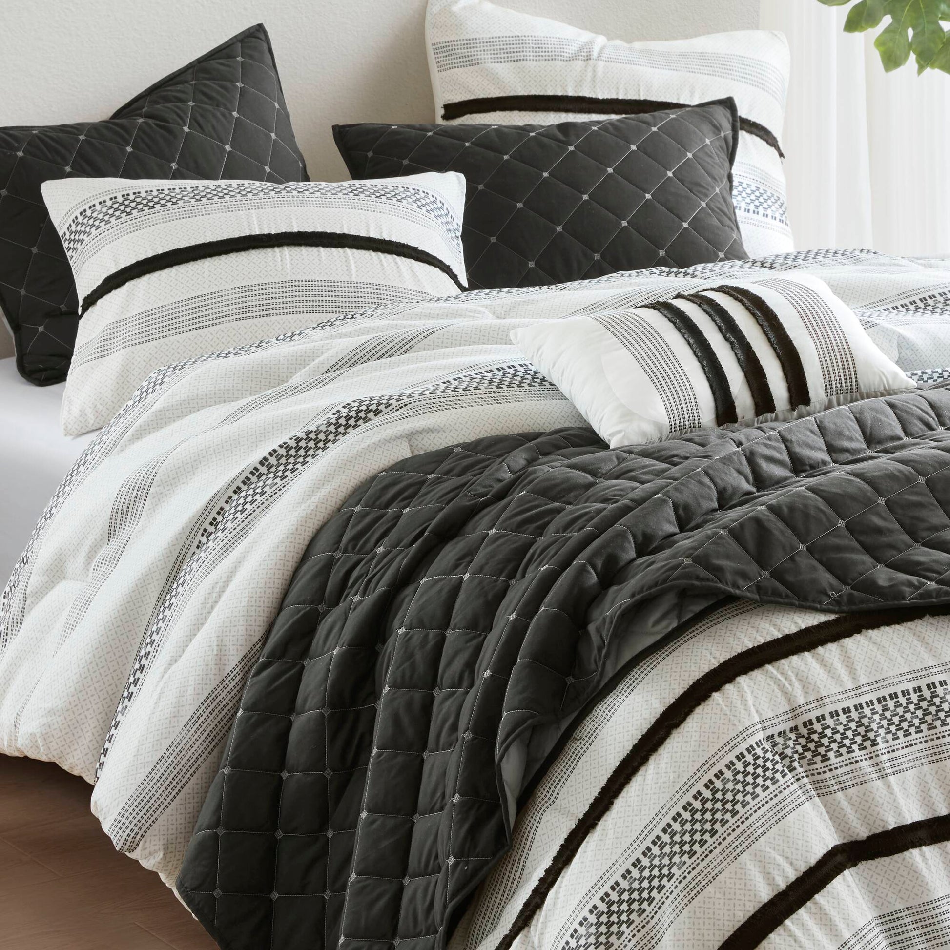 Madison Park 7 Piece Stripe Comforter and Quilt Set