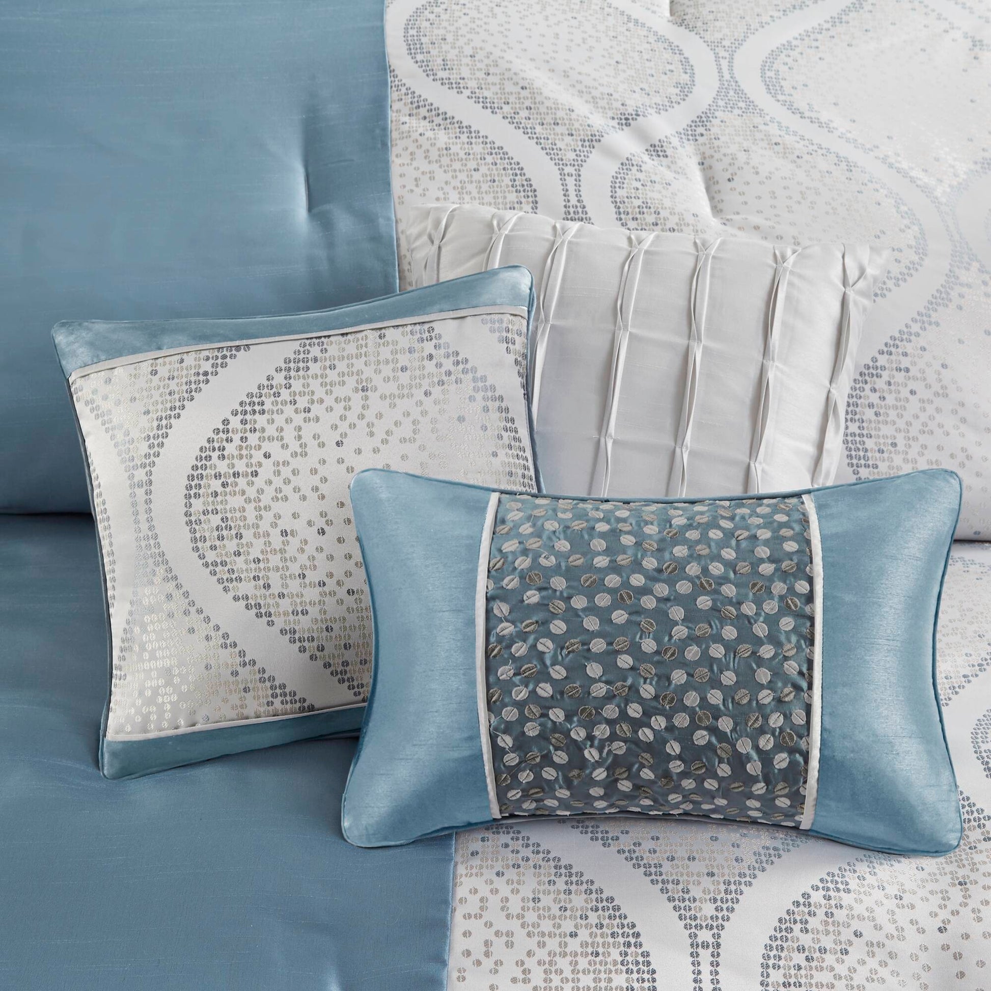 Madison Park 6 Piece Jacquard Comforter Set with Throw Pillows