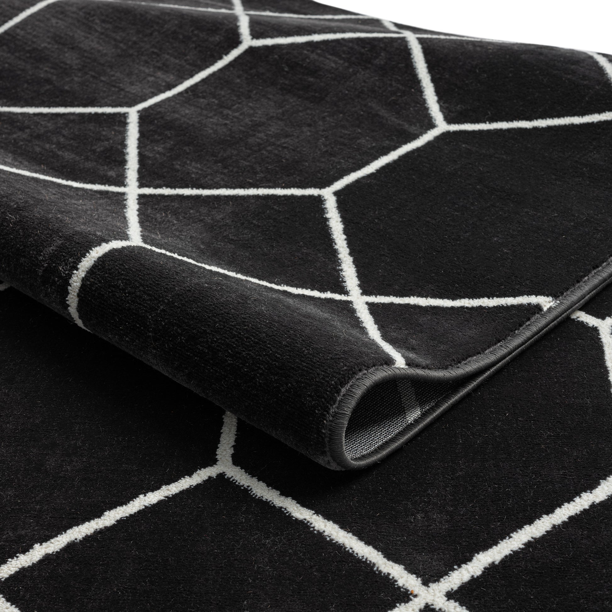 Madison Park Trellis Geometric Woven Area Rug