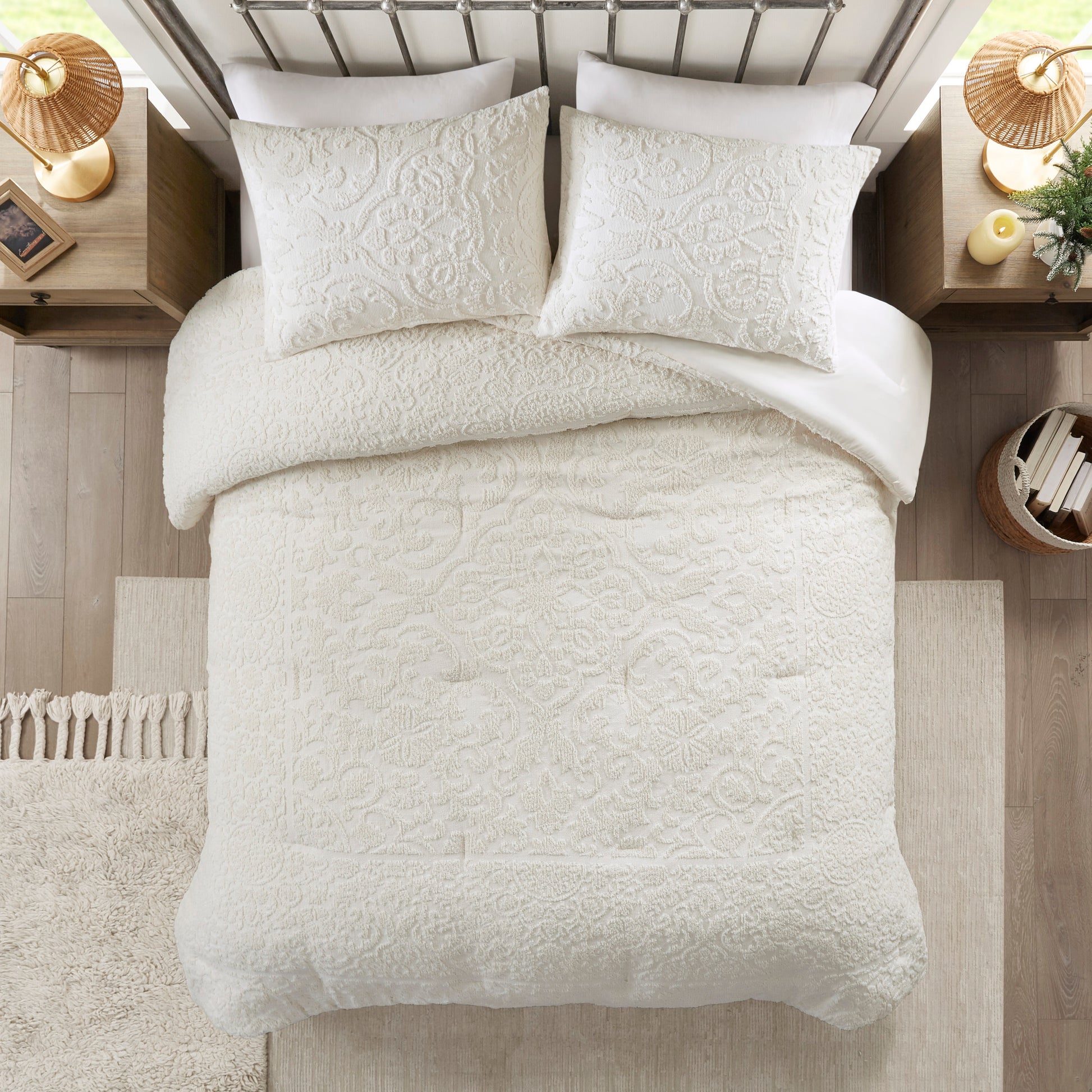 Madison Park 3 Piece Tufted Woven Comforter Set
