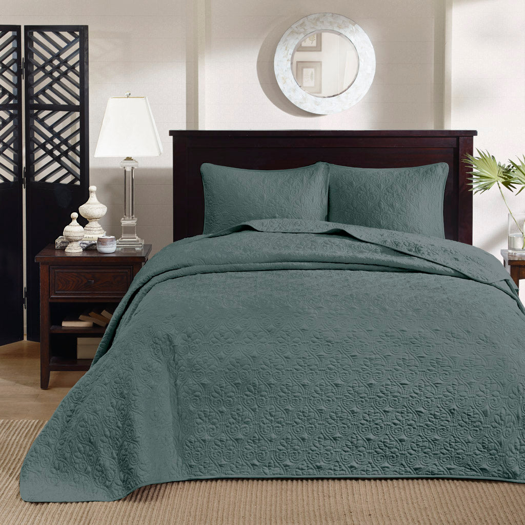 Madison Park 3 Piece Reversible Quilt Set