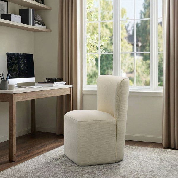 Vela Dining Chair with castors