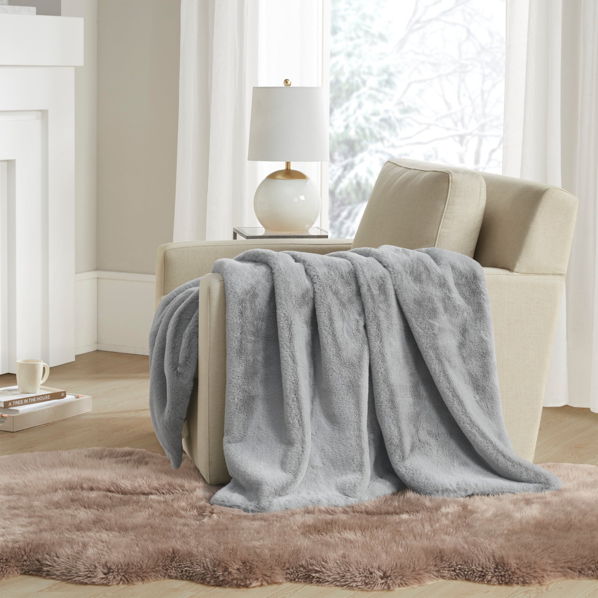 Madison Park Solid Premium Faux Fur Throw