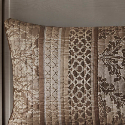 Madison Park 6 Piece Jacquard Quilt Set with Throw Pillows
