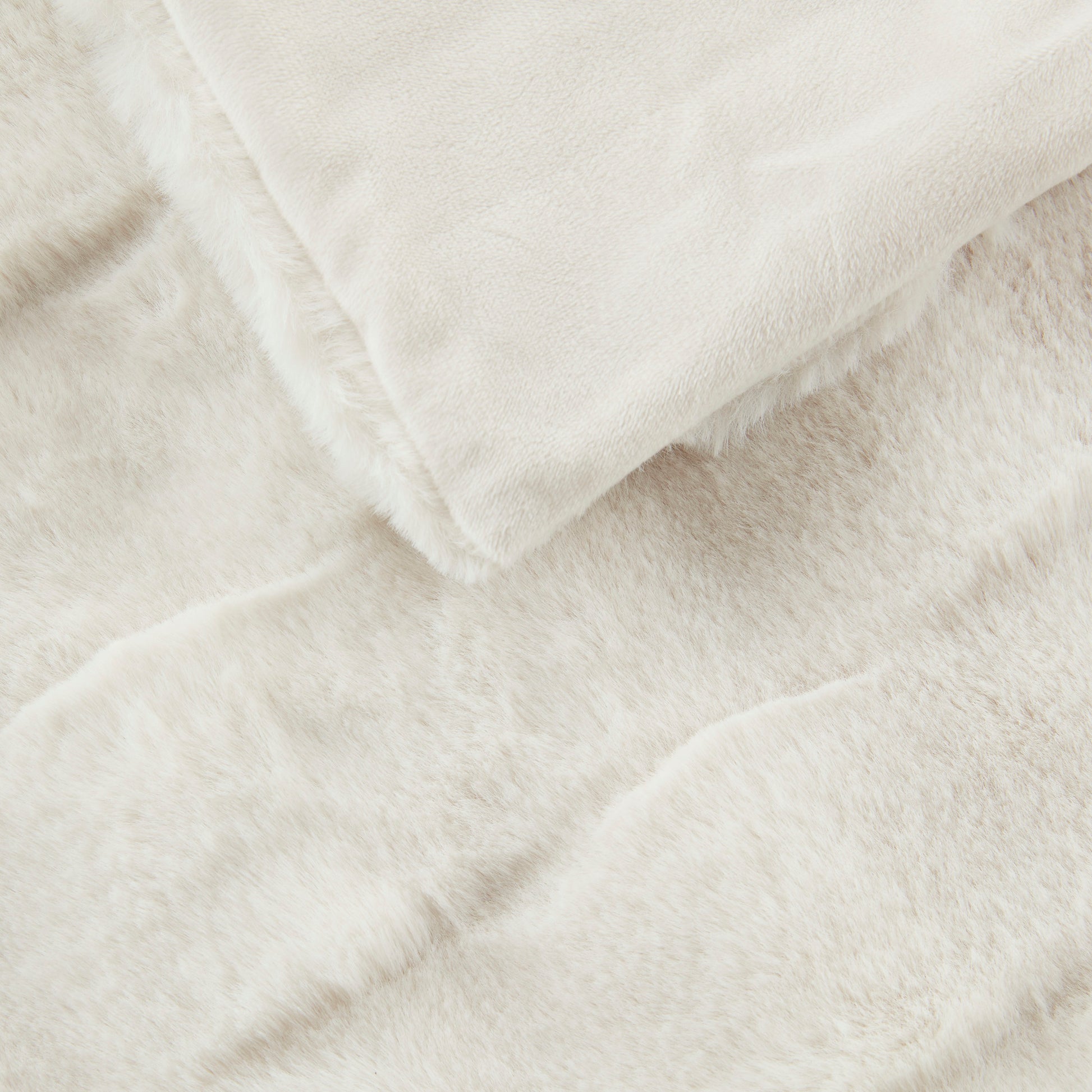 Madison Park Faux Fur Throw