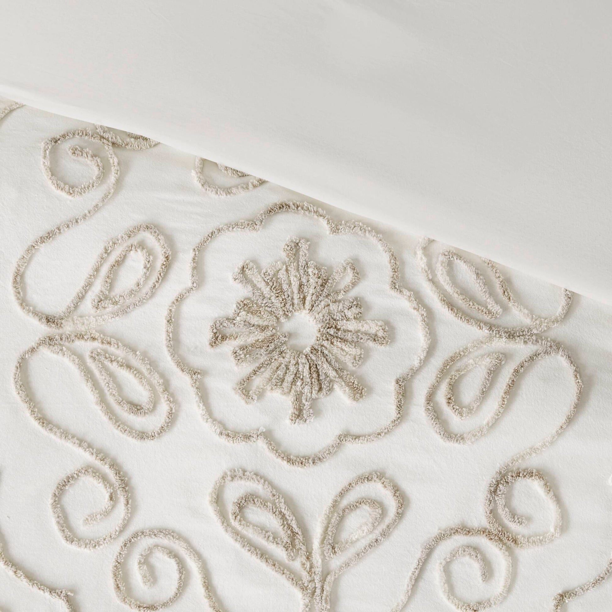 Madison Park 3 Piece Tufted Cotton Chenille  Coverlet Set