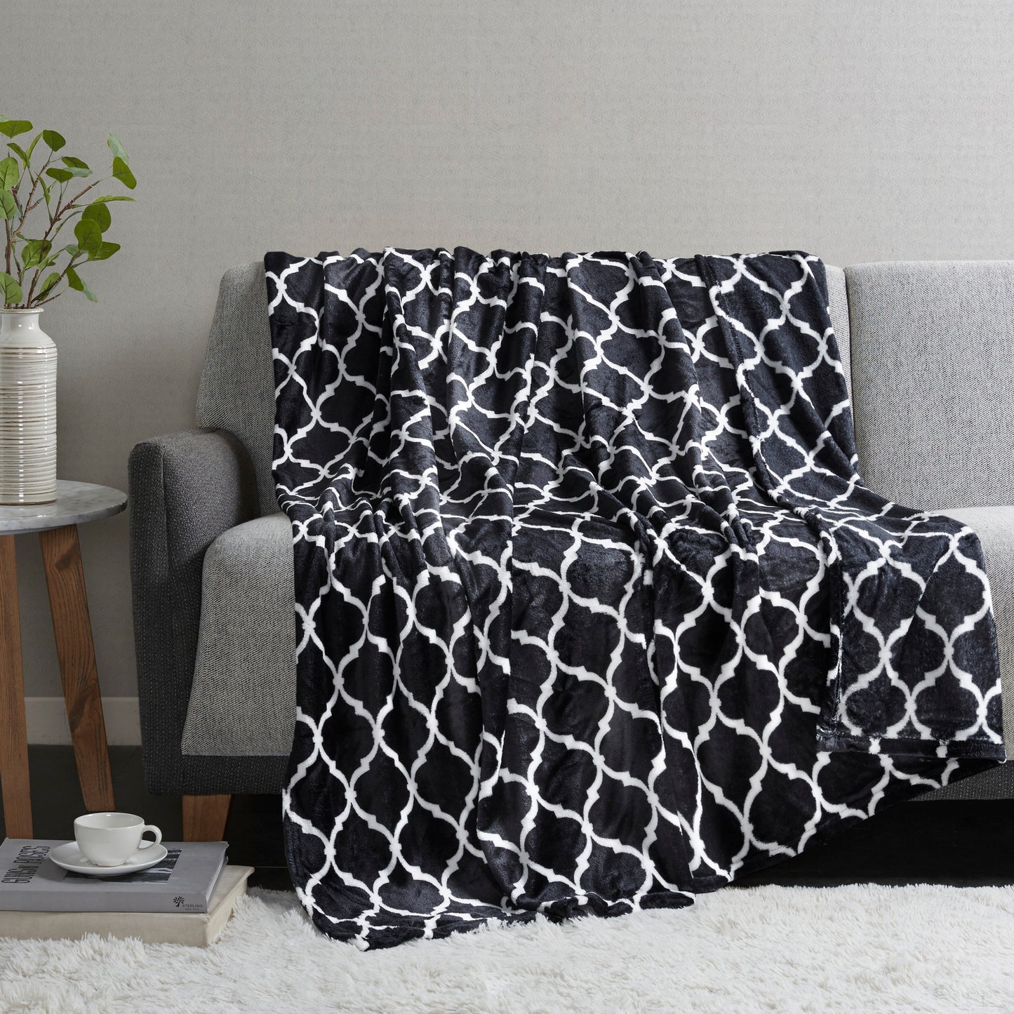 Madison Park Oversized Throw