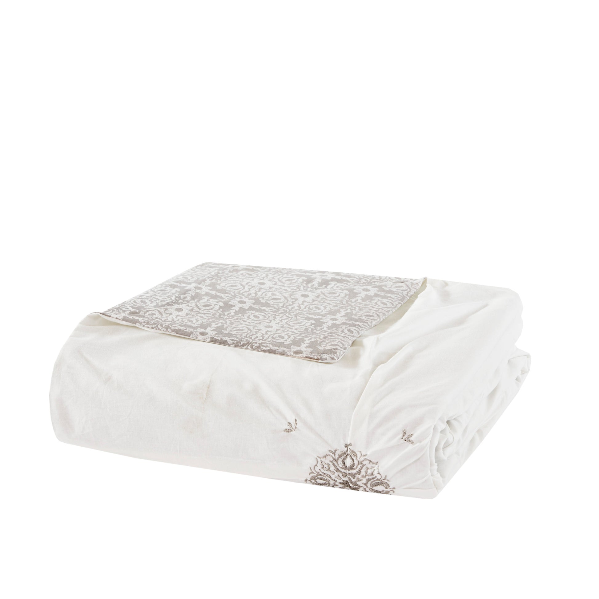 Madison Park 4 Piece Embroidered Cotton Reversible Duvet Cover Set