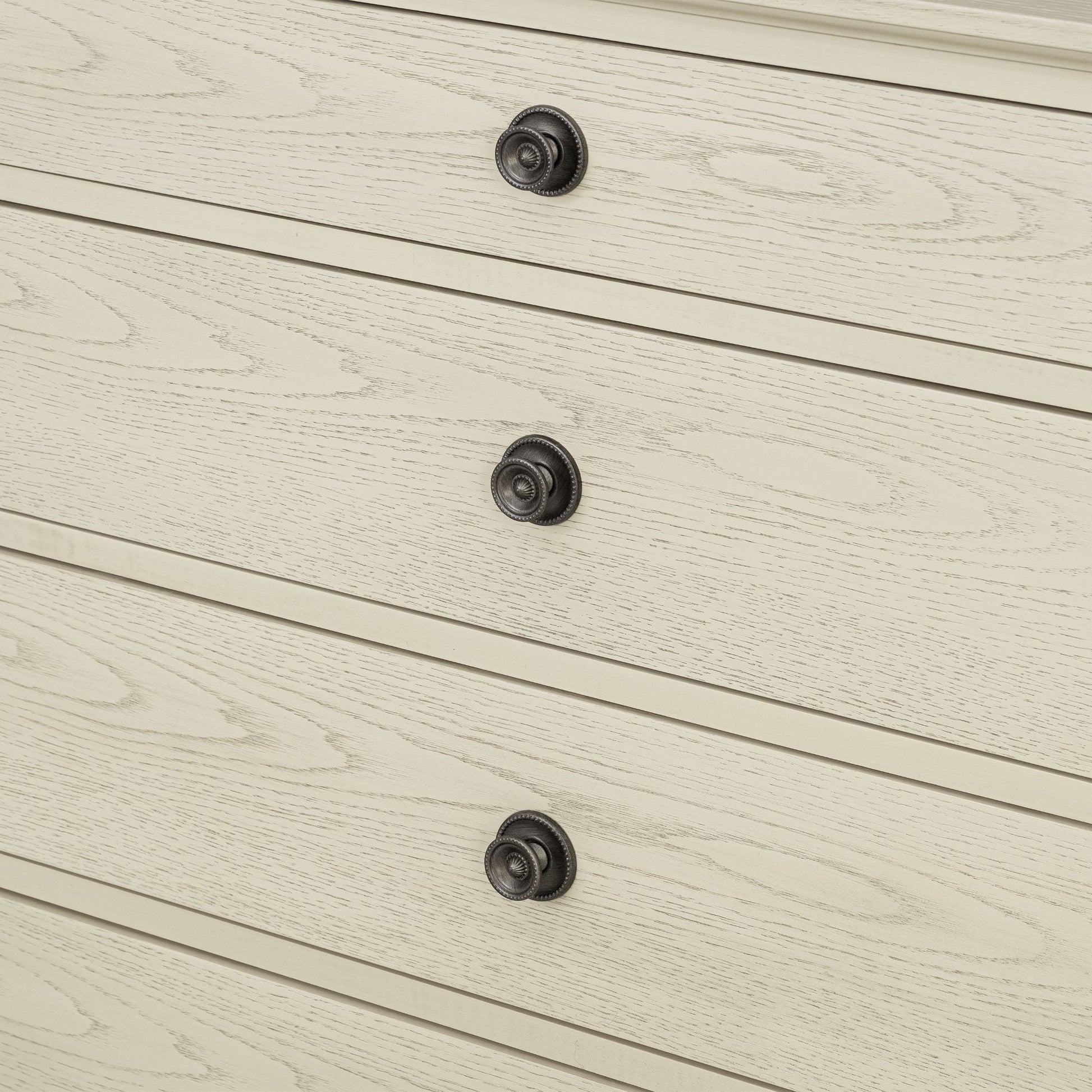 Madison Park Signature 4-drawer wood dresser (40")